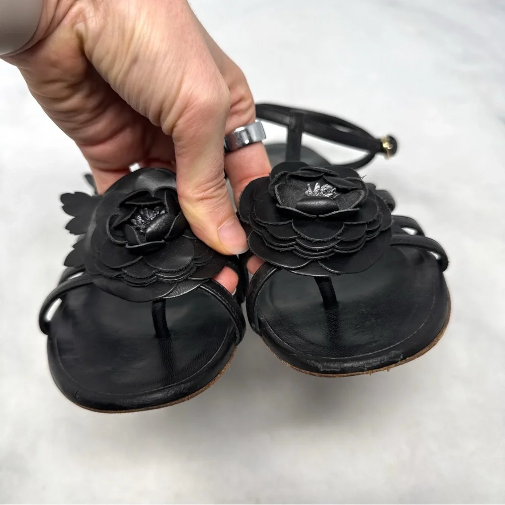 CHANEL Vintage Y2K Camellia Flower Leather Strappy Block Heel Sandal Shoes Black